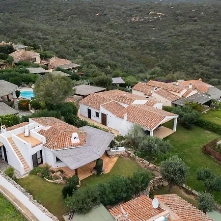 Villino Flora Βίλα Porto San Paolo (Sardinia)