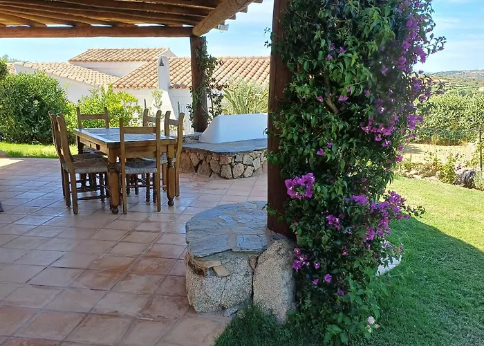 Villa Villino Flora Loiri Porto San Paolo